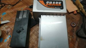 Подбираем аккумулятор на электроскутер и устанавливаем.