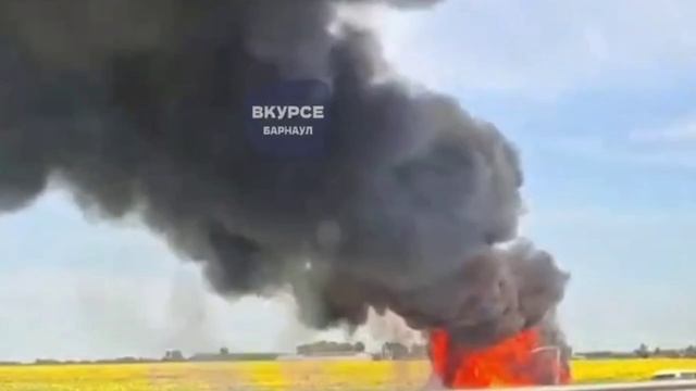 На Чуйском тракте в Алтайском крае сгорел автомобиль смотреть онлайн