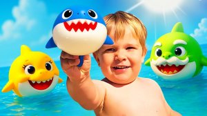 Детская песенка про акул и игра с кубиками – кто найдет пропавшие буквы?
