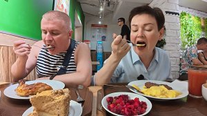 Мукбанг ЭКОНОМИМ в Питере, откушали в знаменитой СТОЛОЙ №1 в Питере за КОПЕЙКИ на день ВМФ! Ужин