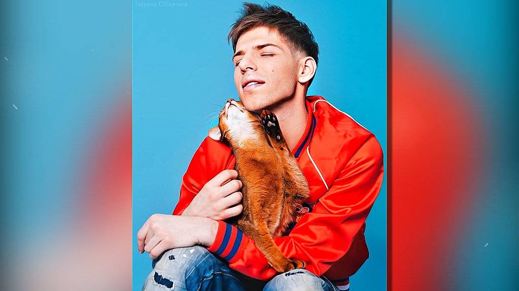 Верность/ А. Эгромжан /Живое Фото