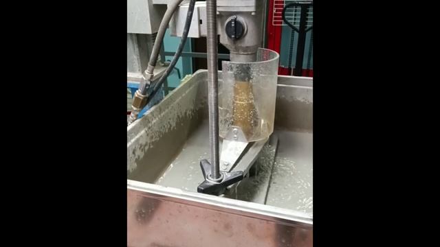 Испытание буровой коронки в лабораторных условиях. смотреть онлайн