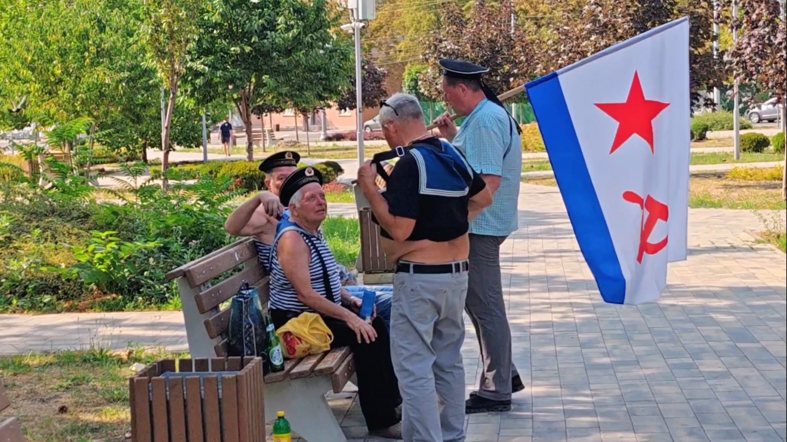 МАРИУПОЛЬ на День ВМФ Левый берег Пляж🏬Восстановление и Жизнь сегодня смотреть онлайн
