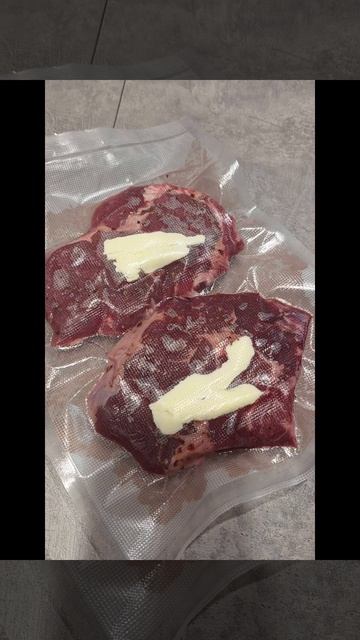 Стейк из говядины методом су-вид (прожарка Medium)