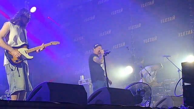 ДМЦ - Смеяться всем в лицо