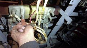 ЖД. Тугой ход ручки КрМ 395, цепь буферного фонаря. Счетчики "М" режима. Замена АКБ. 56/25