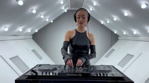 ARi - Metasin Live Series Ep. 003 [Melodic Techno Progressive House Mix] 4K