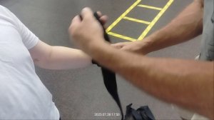 Уроки бокса. Как бинтовать руки на тренировках по боксу.