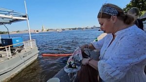 Индийский муж убегает от меня в СПб. Романтичный завтрак на набережной. Едем В Кронштадт с Мией.