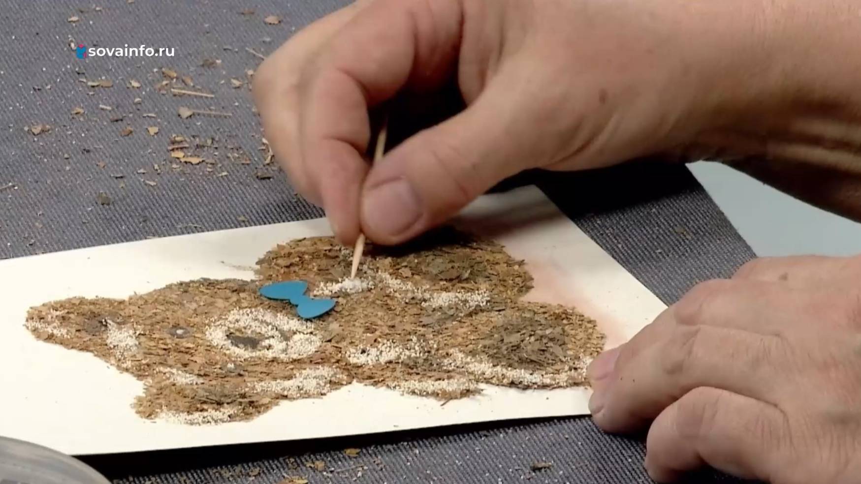 Медвежонок из молотых листьев. Ручная работа