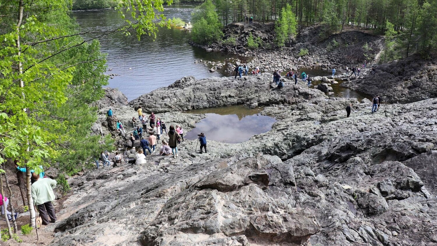 Палеовулкан Гирвас смотреть онлайн