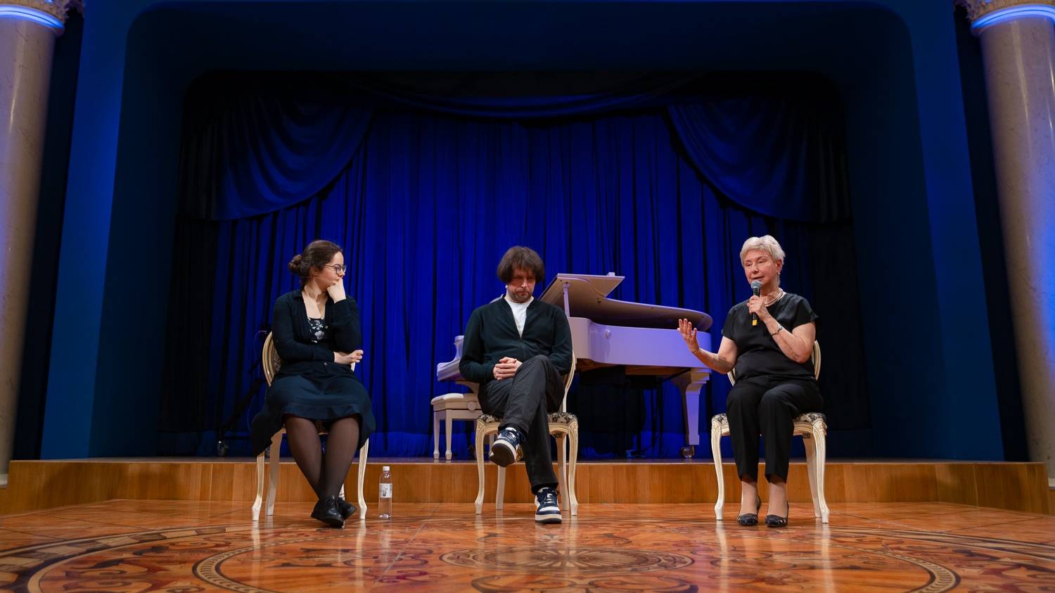 III Всероссийская виолончельная академия: Беседа с М. Журавлёвой, О. Бугаевым и М. Зайцевой