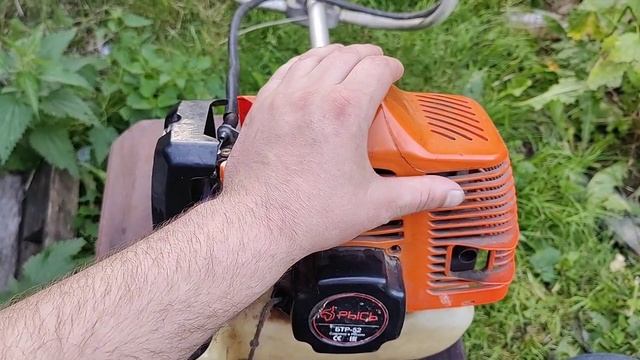 триммер бензокосилка мотокоса дымит из глушителя причина смотреть онлайн