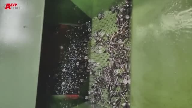 Холодновысадочный станок делает заготовки смотреть онлайн