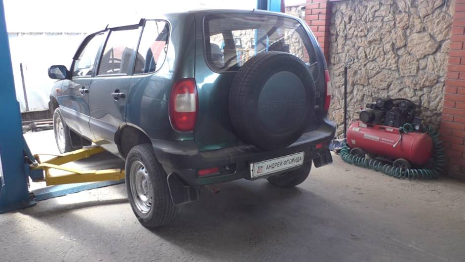 Переборка ШРУС переднего привода на Chevrolet Niva 4х4  Шевроле Нива 2007 года 1часть