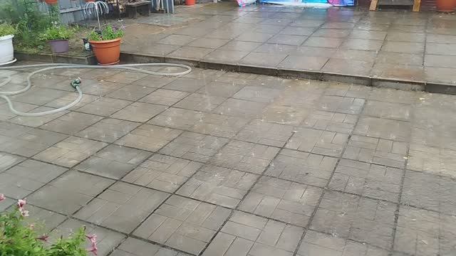 Пришла маленькая тучка смотреть онлайн