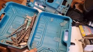 Из кейса от дрели делаем просто кейс.