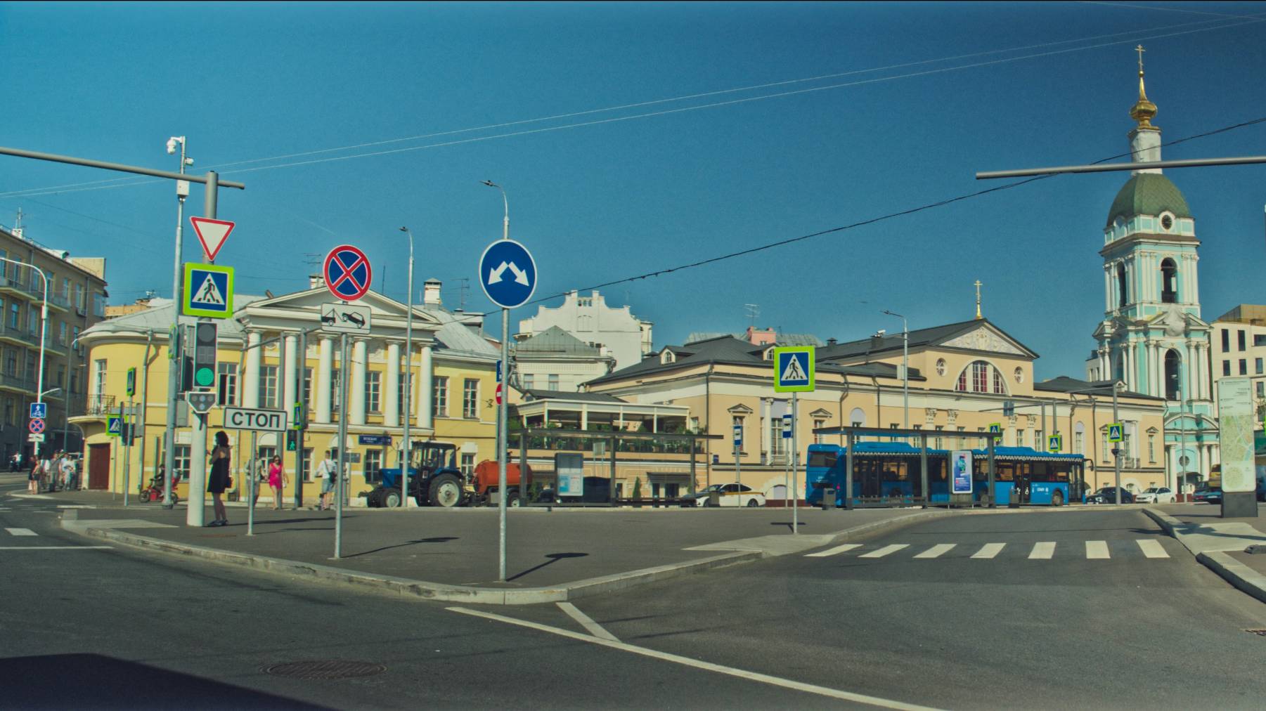 Площадь Яузские ворота - Церковь Троицы Живоначальной в Серебряниках - Данилов мужской монастырь смотреть онлайн