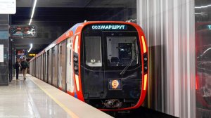 Москва. Поездка на метро-поезде Москва-2020 по БКЛ