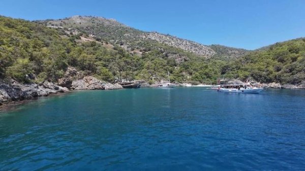 Жизнь на ЯХТЕ . На Средиземном море . Стоит ли жить на яхте? Плюсы и минусы жизни на воде.