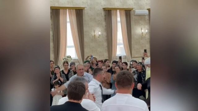 Диана Гюлечова на свадьбе.mp4 смотреть онлайн