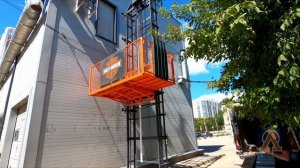 Цепной грузовой подъемник с откидной аппарелью от компании ЛИФТПРОМ