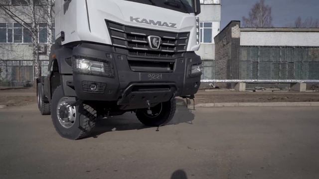 Обзор полноприводного седельного тягача КАМАЗ-65955 смотреть онлайн