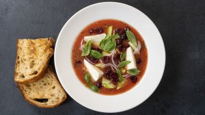 Это реальное спасение в жаркую погоду. Холодный суп из помидоров. Авторский Гаспачо