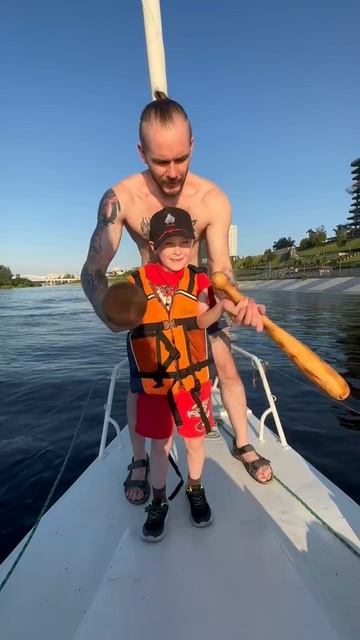 Яхта, август, булавы!