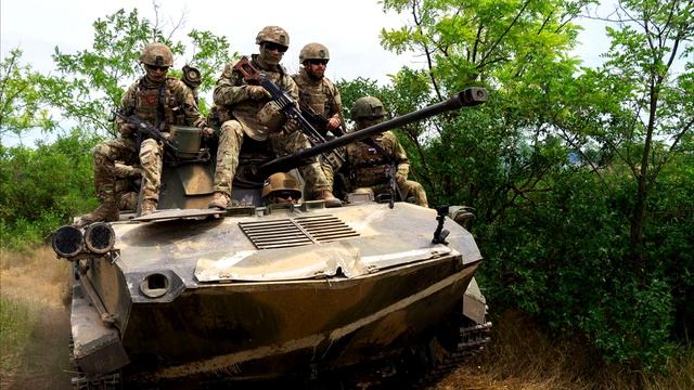 ЕЩЁ ВЧЕРА🔥(гр.Обелиск)🔥ЗА ВДВ!🔥🔥🔥 смотреть онлайн