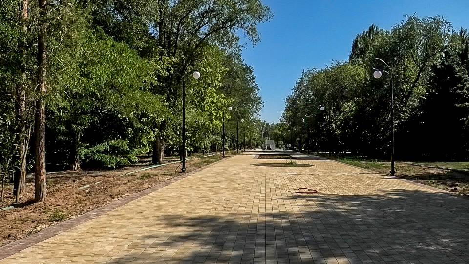 Завершается благоустройство сквера Первостроителей смотреть онлайн