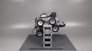 Заставляем машинки Lego карабкаться по стенам