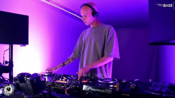 CONTAINER RADIO Live Stream - VAISS (2025-07-29)