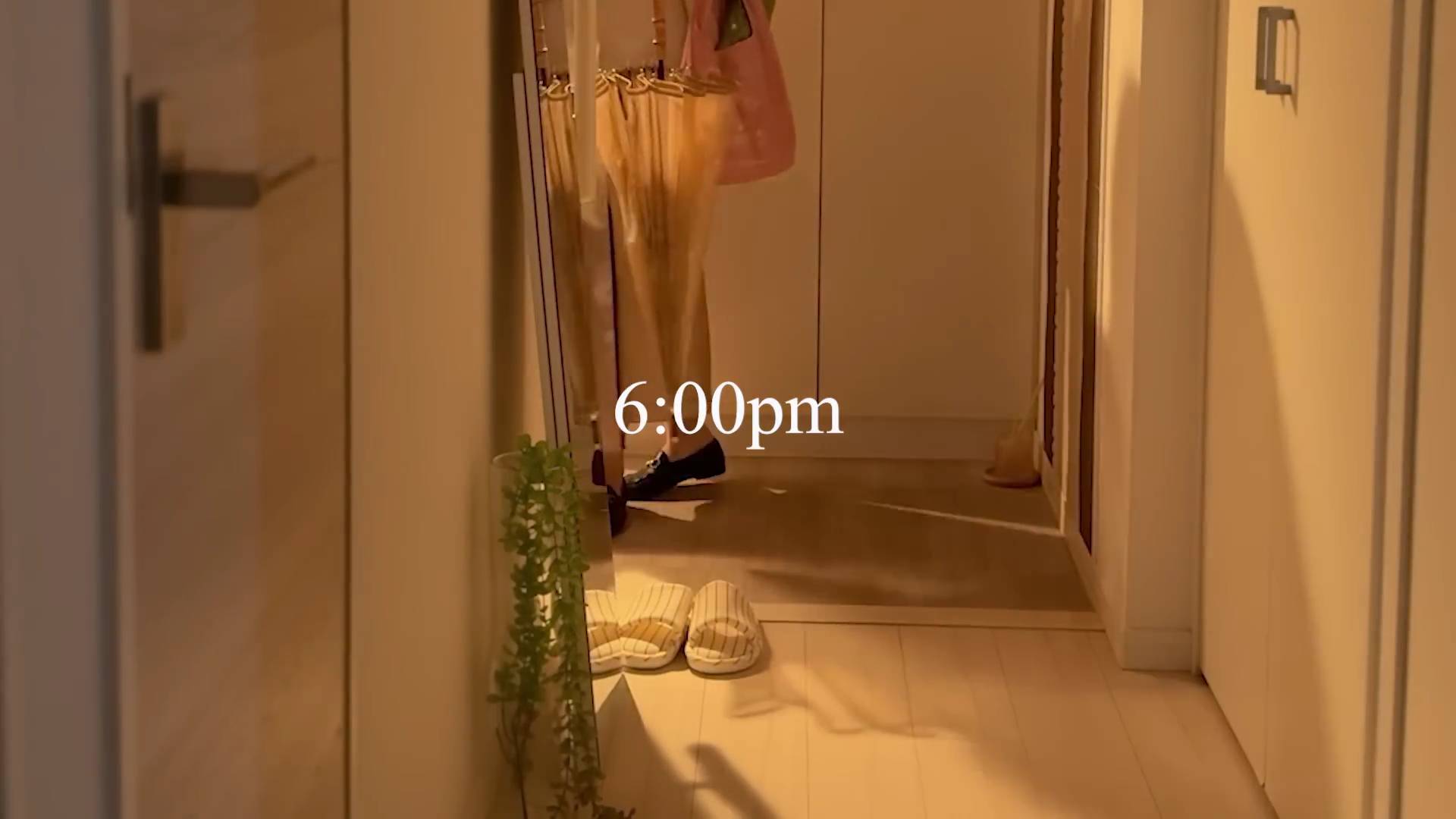 жизнь Нами Грозовая ночь дома – Спокойная рутина жизни в одиночестве в Японии смотреть онлайн