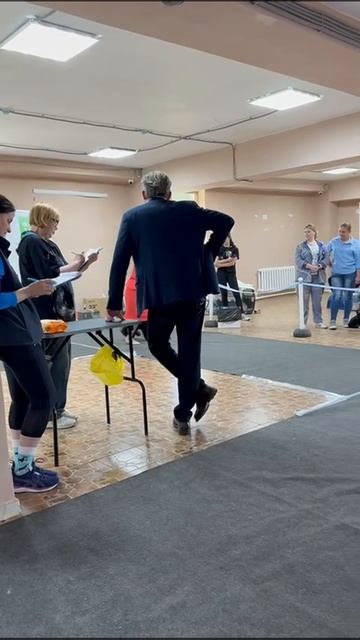 Стандартный пудель черного окраса ATAMI FAMILY JEWEL