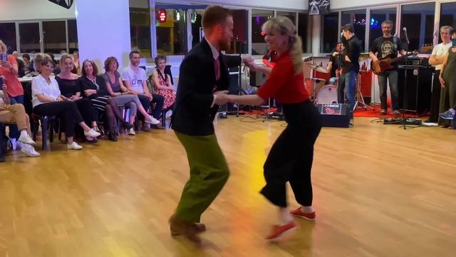 BOOGIE WOOGIE IMPROV by Sondre & Tanya_ВК смотреть онлайн