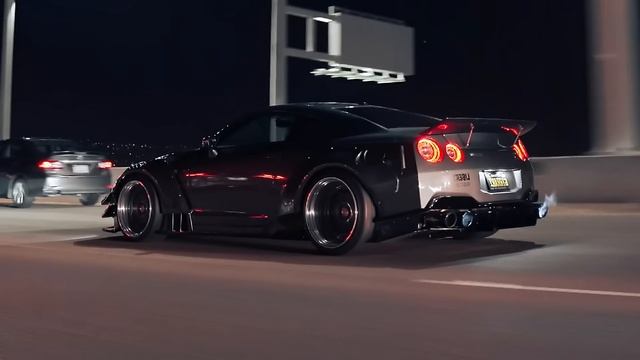 Rihanna - S&M (NORTKASH & 5ROCK Remix) ¦ CAR VIDEO 4K (2160p_60fps_AV1-128kbit_AAC)