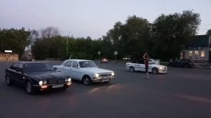 Волга на UZ против Bmw 3 c v8 4 литра. Волга победила