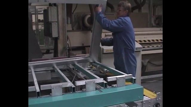Снятие заусенцев и грата с металлических плоских деталей смотреть онлайн