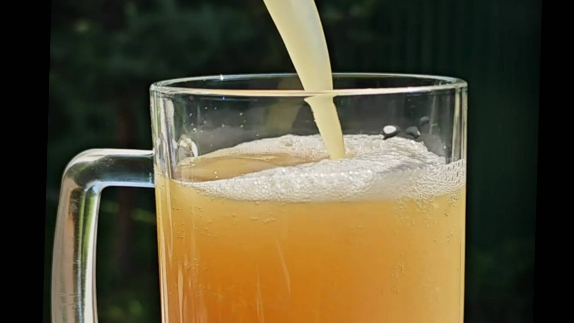 КАК ПРИГОТОВИТЬ ДОМАШНИЙ ХЛЕБНЫЙ КВАС смотреть онлайн