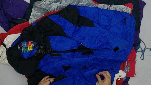 38089 Ветровки K-Way, 1пак, Windbreakers, секонд (extra) оптом