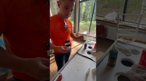 Лучший очиститель клея с натяжного потолка