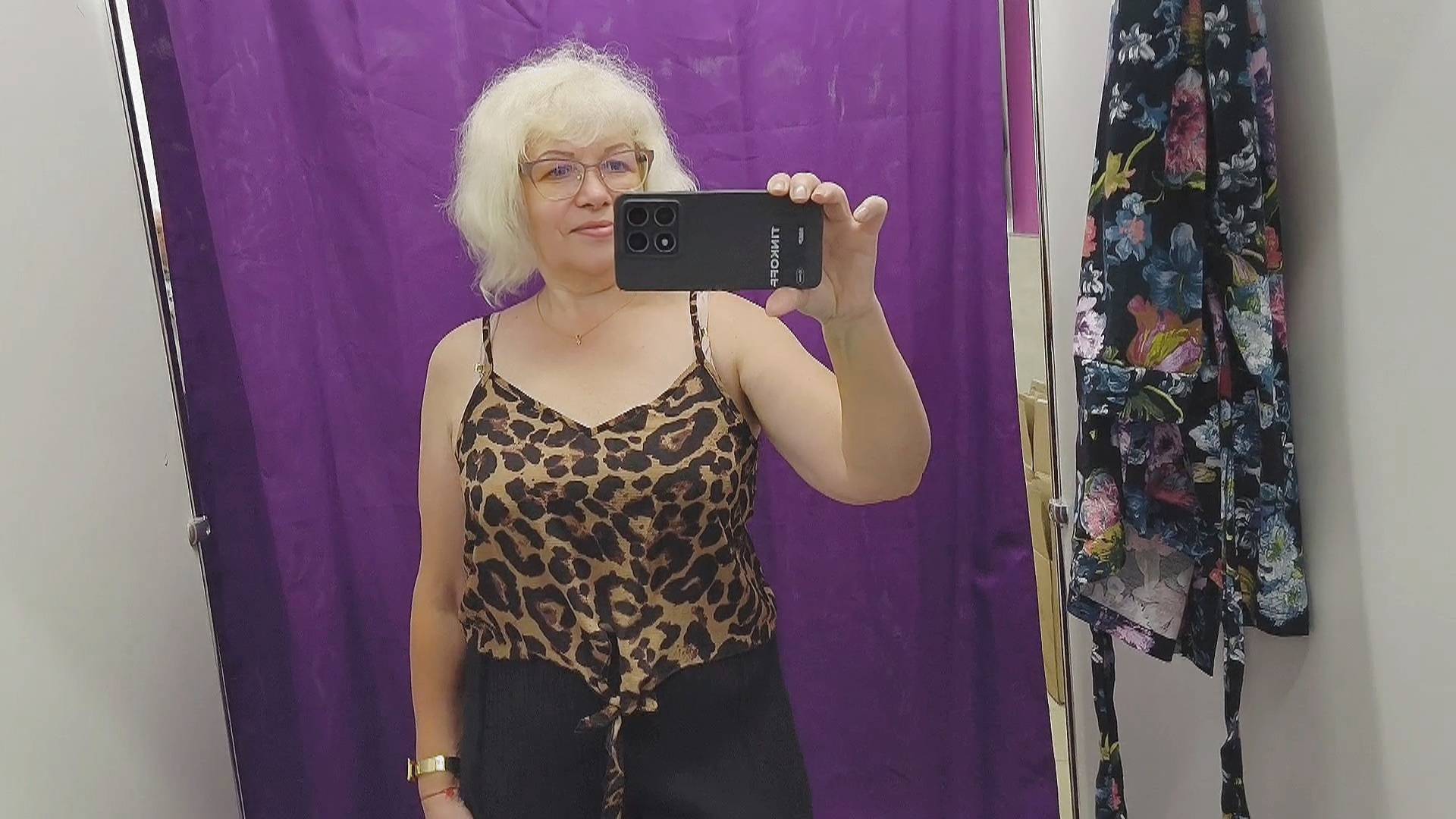 Влог👗Новый топ лео/Делаю икру из кабачков/Чтобы крыжовник не кололся смотреть онлайн