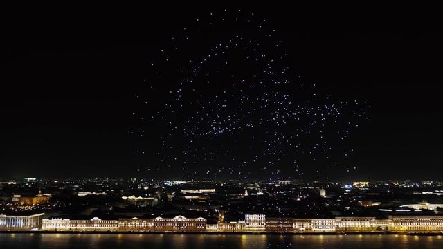 Завораживающее шоу из 1000 дронов в Санкт-Петербурге смотреть онлайн