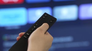 КРАТКИЙ ОБЗОР НА УМНЫЙ ТЕЛЕВИЗОР TLC 43P7K