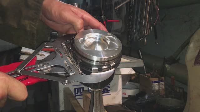 Сборка поршневой группы баф феникс 1044 E2 смотреть онлайн