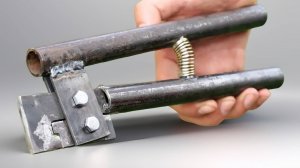 🔧 НИКТО не верил, что ТАКОЕ ВОЗМОЖНО! инструмент ПРОБИВАЕТ и СКРЕПЛЯЕТ металл за 2 СЕКУНДЫ! 🛠️