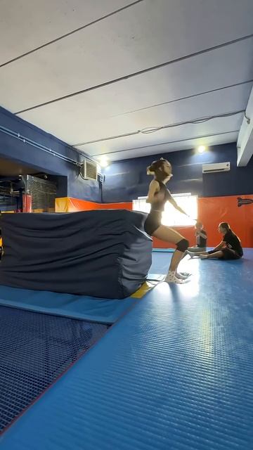 День 3  #trending #сальтоназад #тренеровка