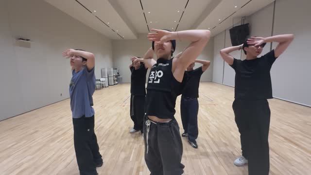 TXT - Beautiful Strangers (YEONJUN draft) Choreography Video MIRRORED смотреть онлайн