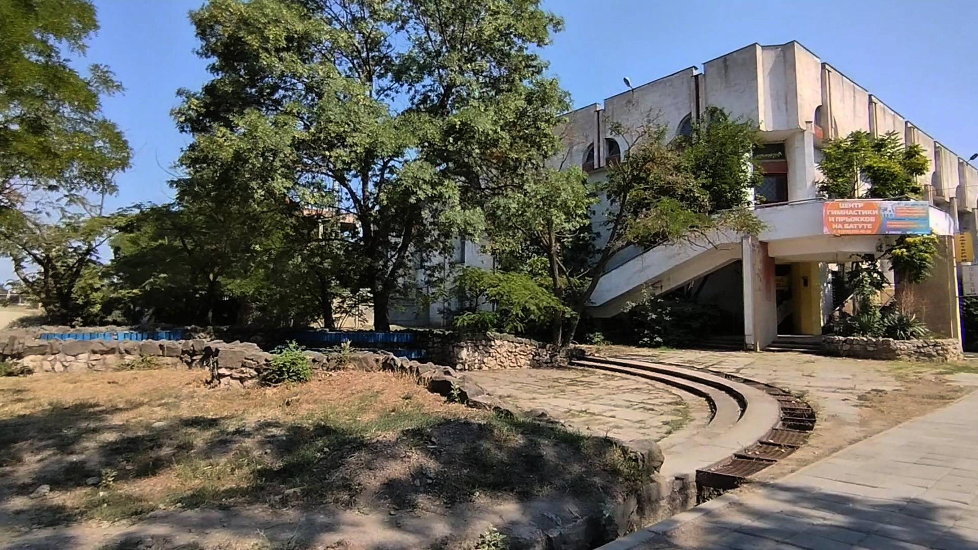 Районы и улицы Керчи. Сквер летчиков и ул. Кирова смотреть онлайн